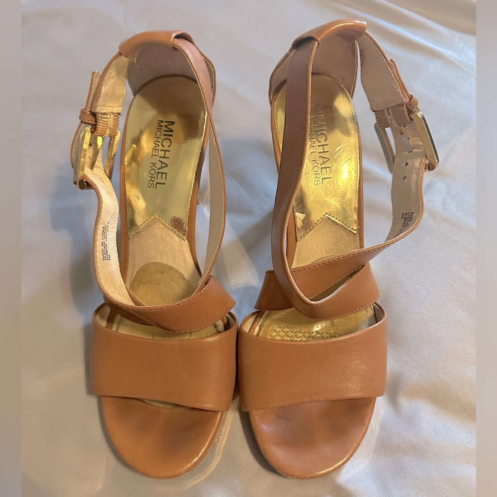 ❌SOLD❌ MICHAEL KORS CHUNKY HEELS